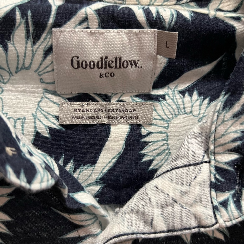 Goodfellow&Co. (Target) Floral Button Down, Size L - Picture 3 of 3
